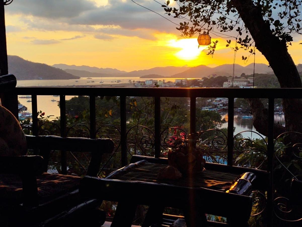 Purple Homestay Hillside Coron Bagian luar foto