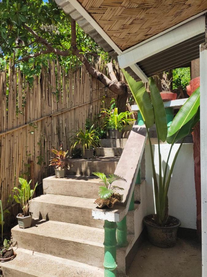 Purple Homestay Hillside Coron Bagian luar foto