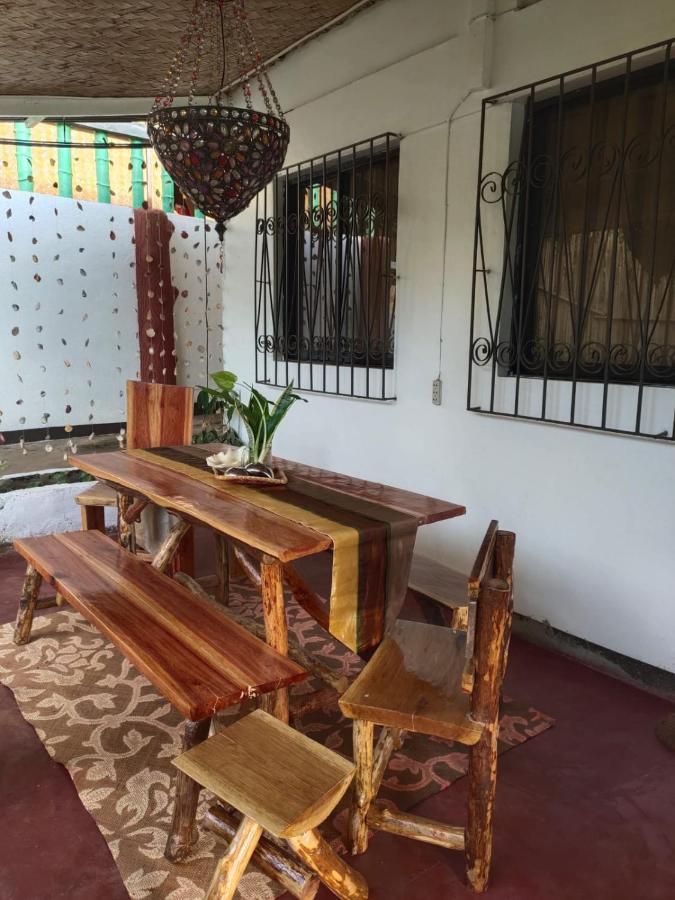 Purple Homestay Hillside Coron Bagian luar foto